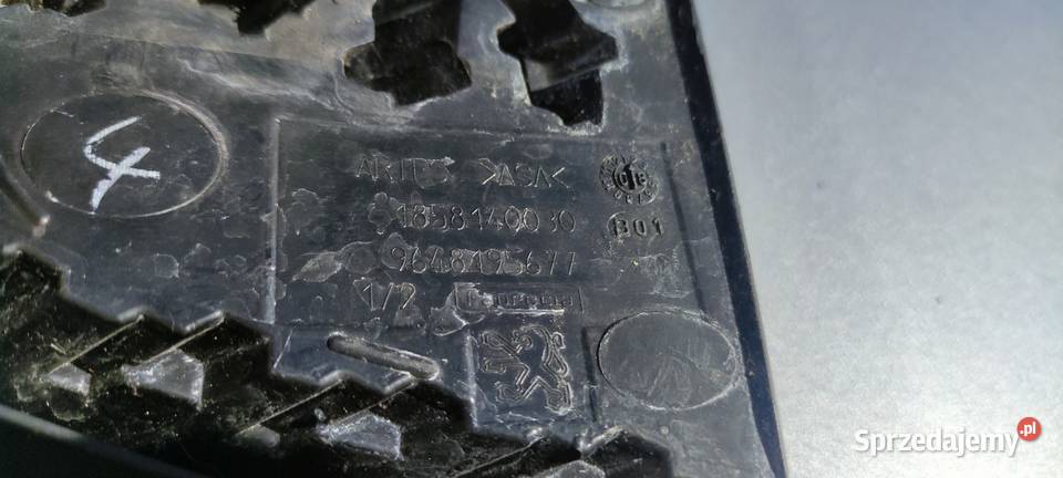 PEUGEOT 407 I 0410r ATRAPA GRILL EMBLEMAT LOGO świętokrzyskie Ostrowiec Świętokrzyski