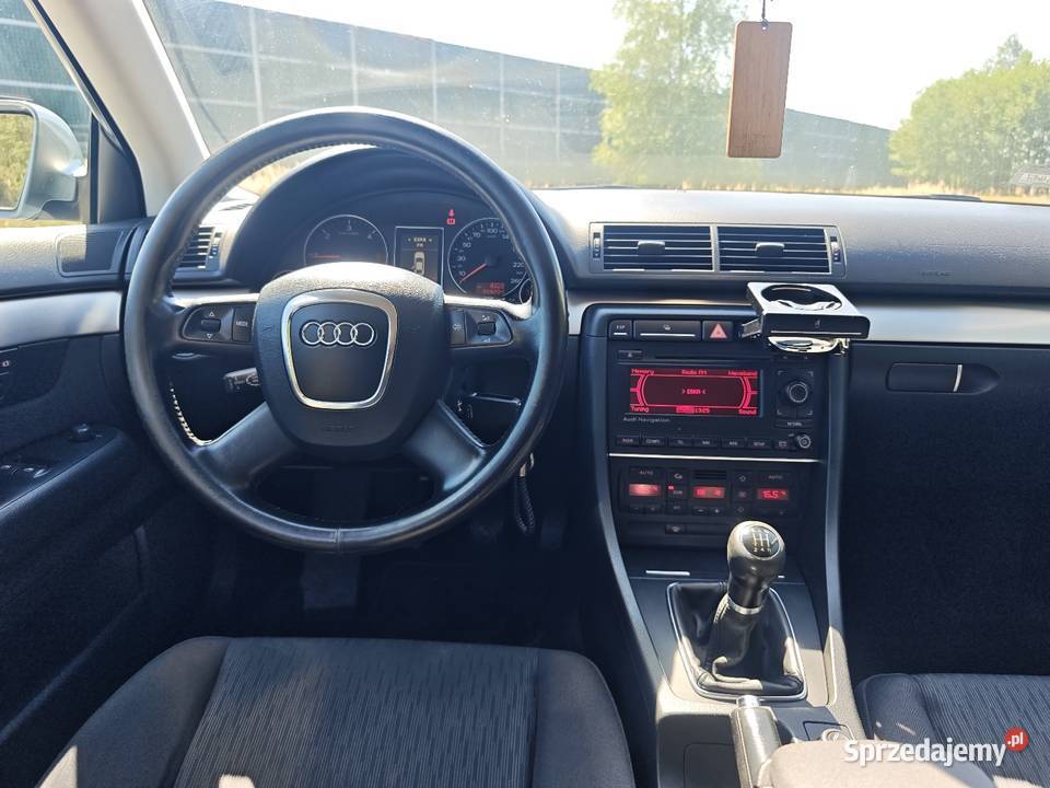 Audi A4 B7 19TDI 116 2006r Wiśniowa