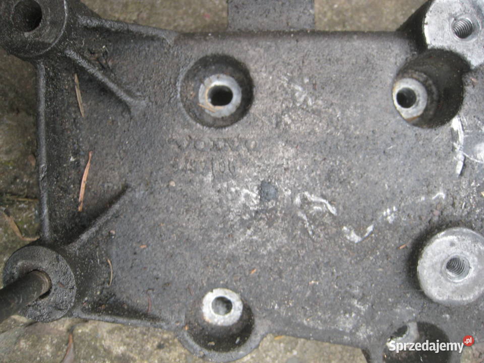 Łapa stojan mocowanie podstawa alternatora Volvo Kraków