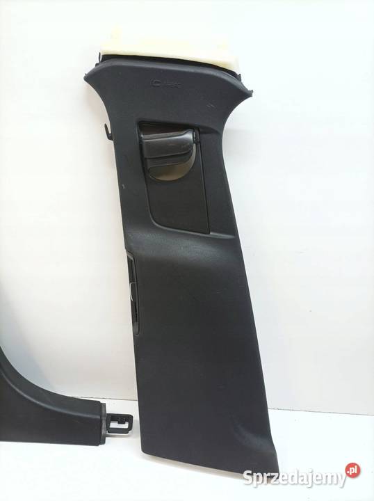 OSŁONA SŁUPKA B LEWA KOMPLET 31479217 Volvo V60