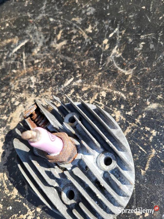 GŁOWICA SILNIKA NSU 16 02 01 003 NSU Rybnik