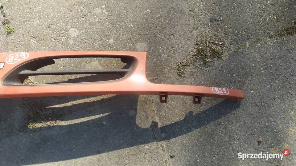NISSAN MICRA 1998 1999 GRILL ATRAPA Karoseria