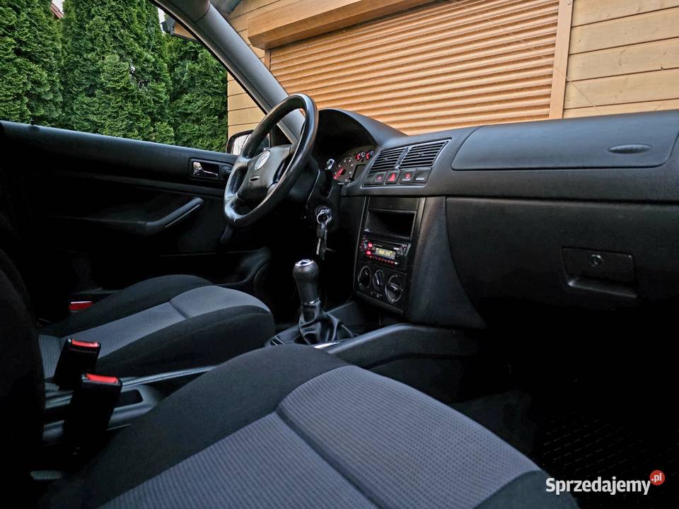 Volkswagen Golf 4 BENZYNA nieuszkodzony podkarpackie Strzyżów