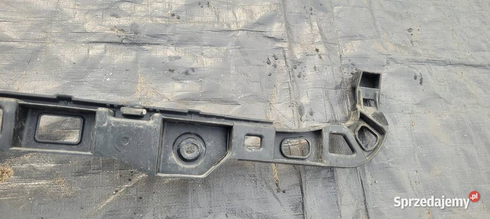 ŚLIZG ZDERZAKA ŚRODKOWY TYŁ VW GOLF VI HB osobowe