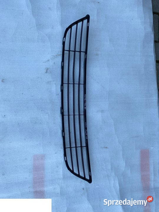 TOYOTA YARIS SDN KRATKA ZDERZAKA 5311252240 osobowe lubelskie Kozubszczyzna