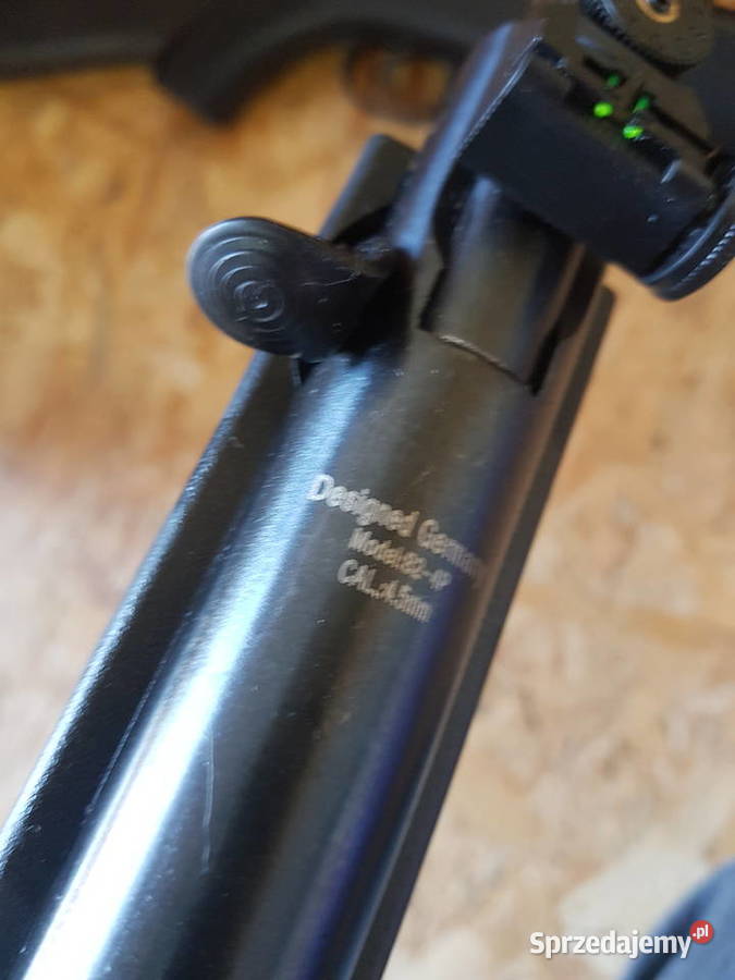 Wiatrówka karabinek B24p 45mm czarna łamana