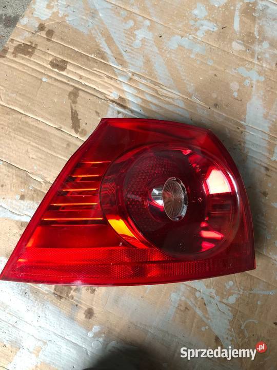 Volkswagen Golf V LAMPA LEWY TYŁ 1K6945095N osobowe Gogolin