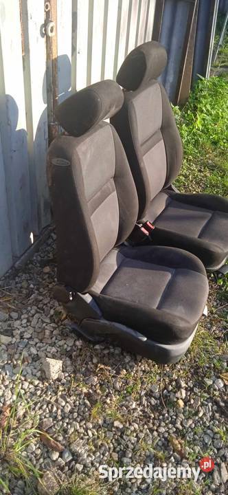 Fotel przedni prawy lewy Volkswagen Golf IV bora Rok produkcji 2000