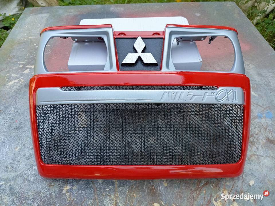 Grill do Mitsubishi MT 205