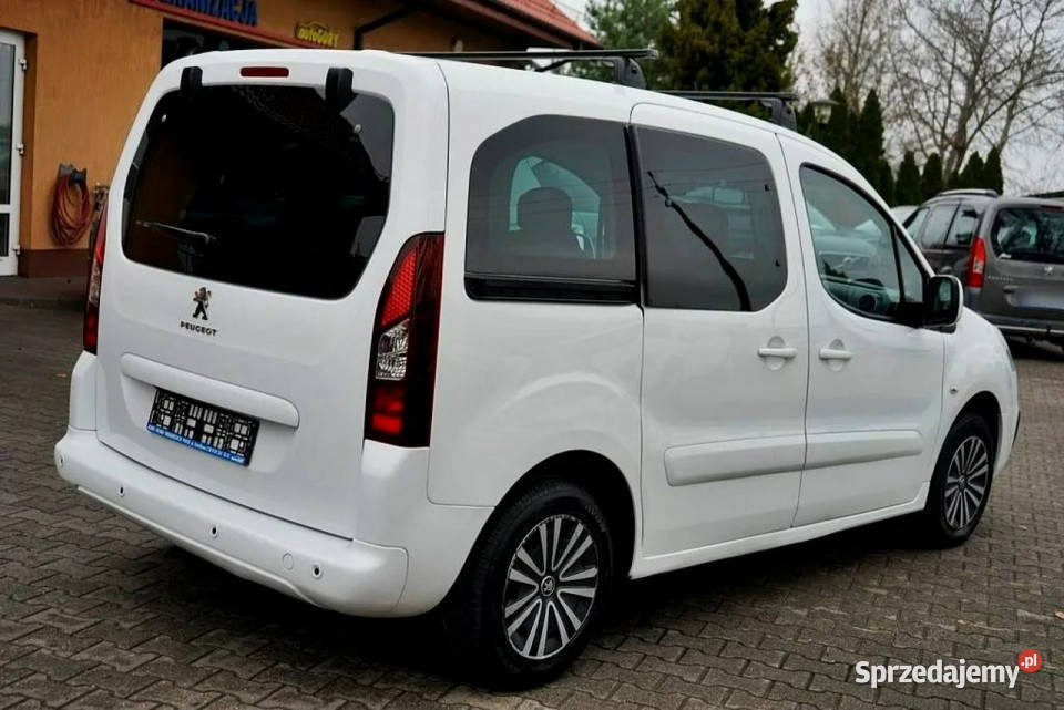 Peugeot Partner 16HDI 5 osób NAVI kamera serwis światła przeciwmgielne Płock