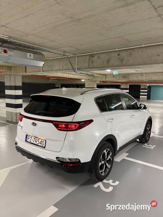 Kia Sportage 16 benzyna LED Salon Polska 2021 przyciemniane szyby Plewiska sprzedam