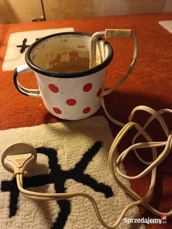 Garnekgrzałka Vintage z głębokiego PRLu Pozostałe wielkopolskie Wronki