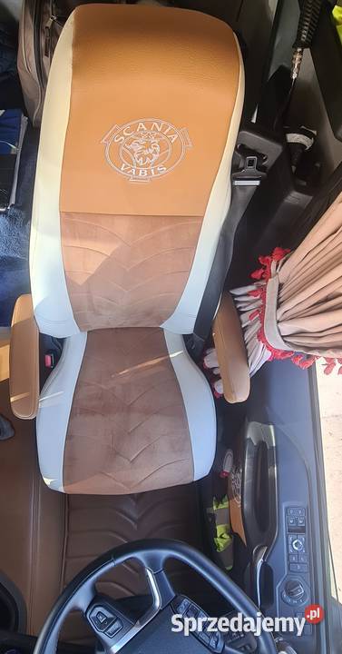 Skórzane wyposażenie dywany pokrowce ciężarowe mazowieckie Radom sprzedam