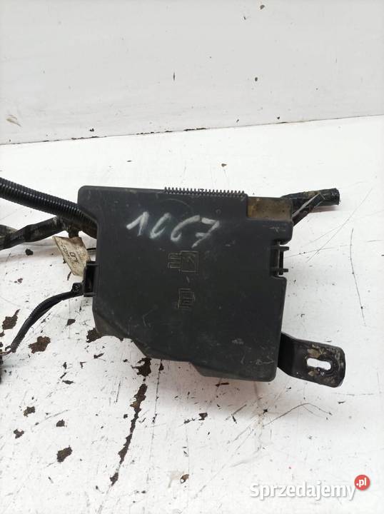 SKRZYNKA BEZPIECZNIKÓW 8V5114B144 10 B Ford sprzedam