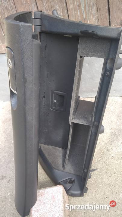 Audi A4 B6 B7 schowek pasażera klimatyzowany Nowe Kurowo