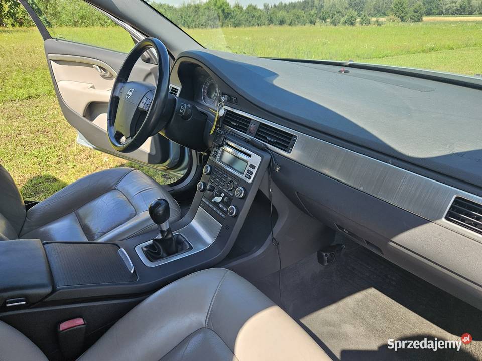 Volvo V70 2008r 20 benzyna 145 Summum Ładny Karolew
