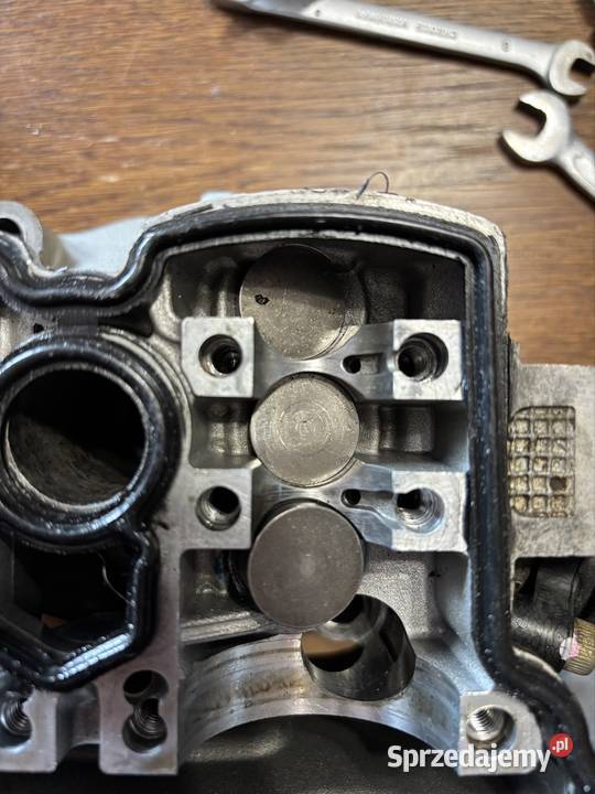 Sprzedam głowicę Yzf 250 i crf250 świętokrzyskie Opatów