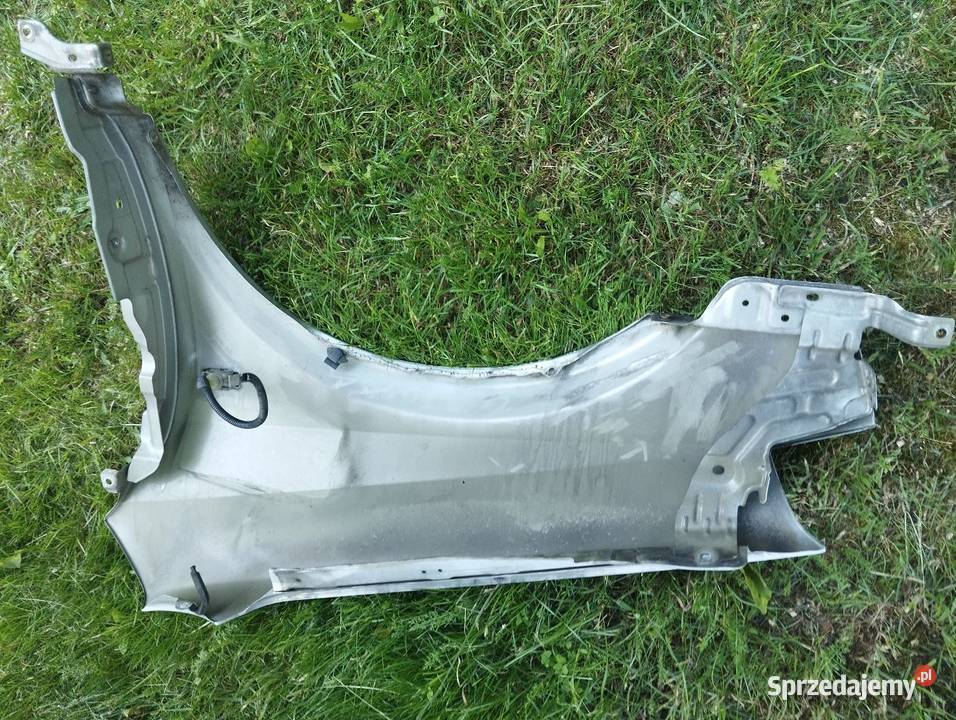 Błotnik przedni prawy Nissan Primera P12 Łódź