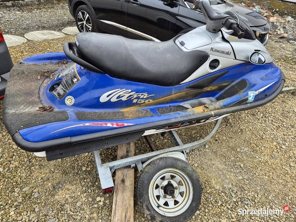 Kawasaki Ultra 150 Kadłub z przyczepą skuter