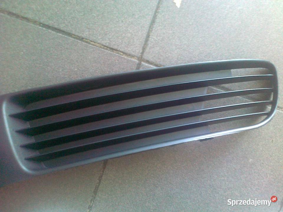 Vw Passat 96 kratka w zderzak lewa nowa Pruszków