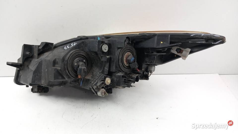 MAZDA 3 BL LAMPA PRZÓD PRAWA osobowe Lampy przednie Zbierkowo sprzedam
