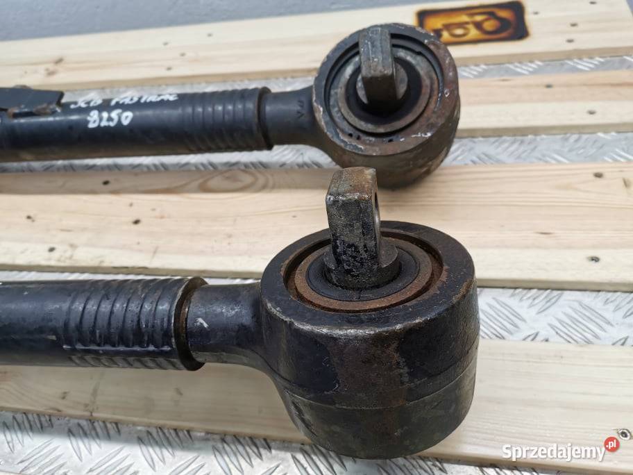 JCB 8250 Fastrac Drążek trzymający oś tylną