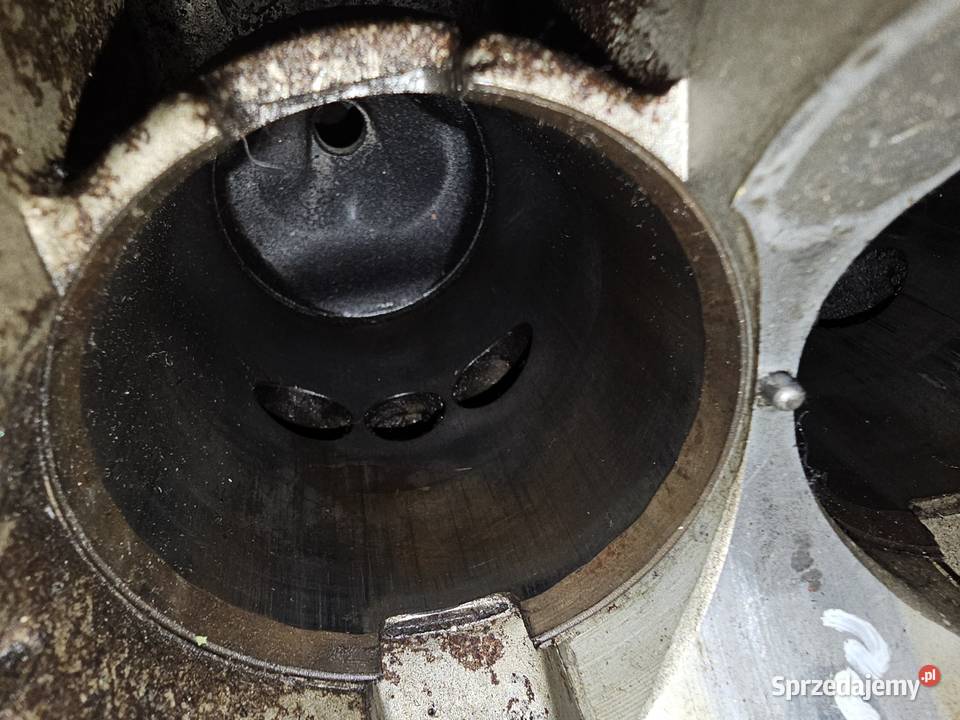 Mercury 200 blok 20 tłoki cylindry 20 HP 20hp Jelenia Góra