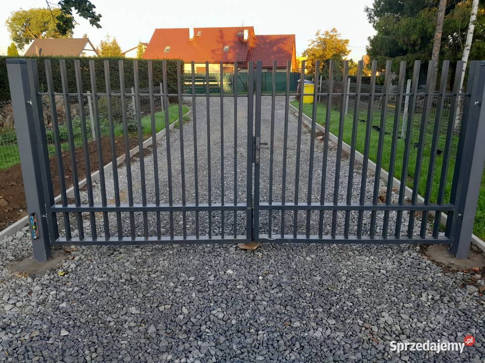 Sprzedam bramę dwuskrzydłową 35 m Boreczek