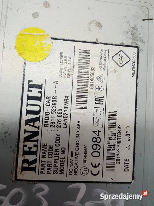 RADIO FABRYCZNE EKRAN 281152390R Renault Clio IV sprzedam