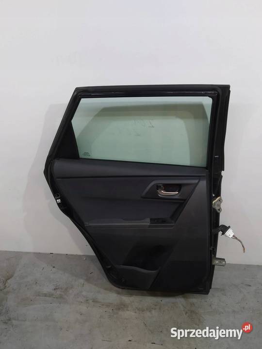 DRZWI LEWE TYŁ KOMBI 1H2 Toyota Auris II 2012 sprzedam