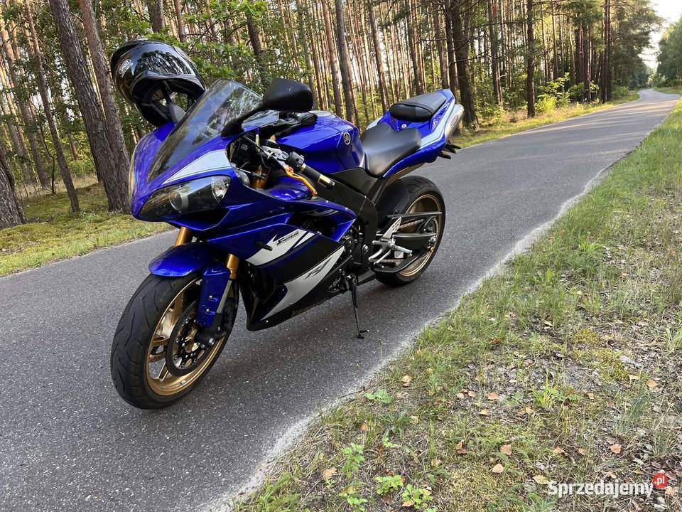Yamaha R1
