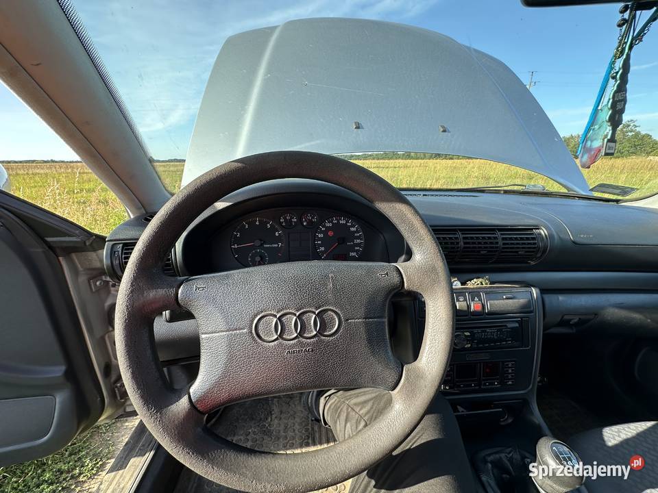 Sprzedam Audi A4 B5 16 benzyna 101KM Lubartów