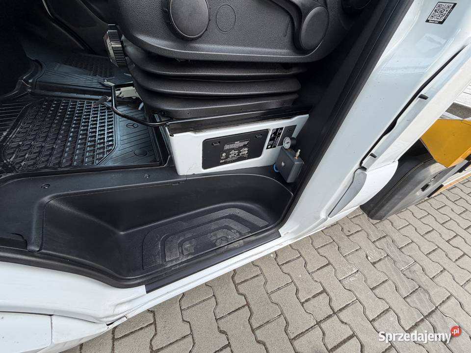 Autolaweta sprinter 2020r Najazd Katax pomoc mazowieckie Radom