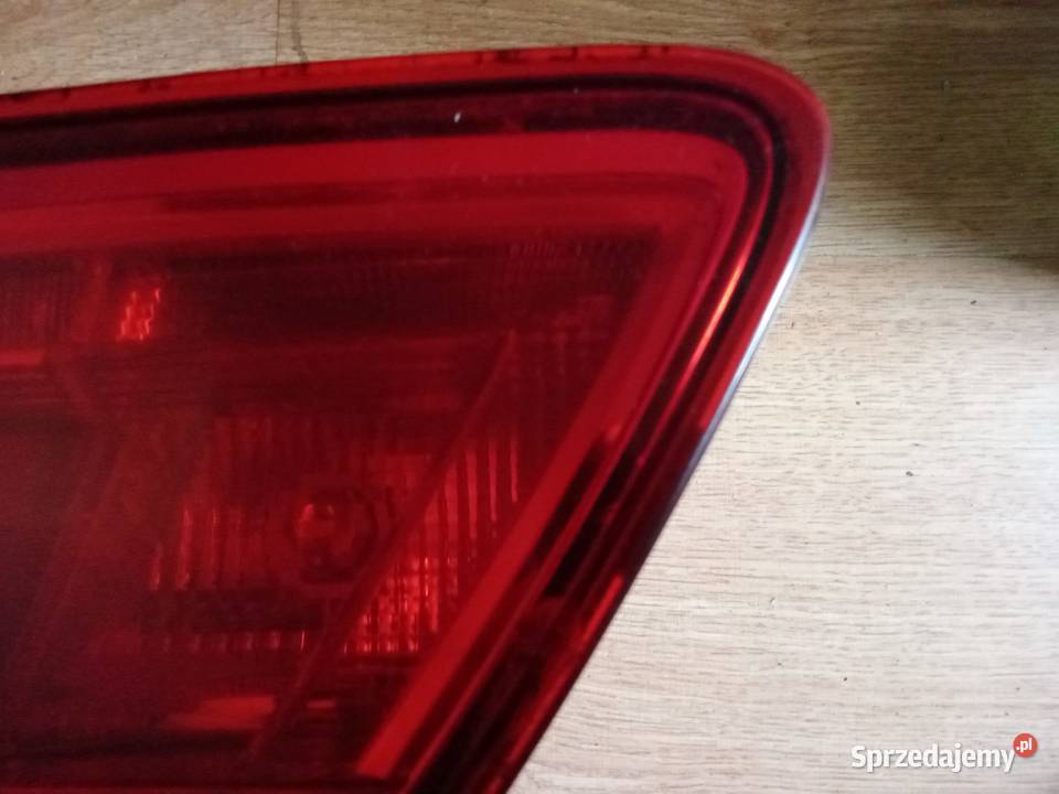 Vw golf 5 sportsvan lampa tył prawa Krotoszyn