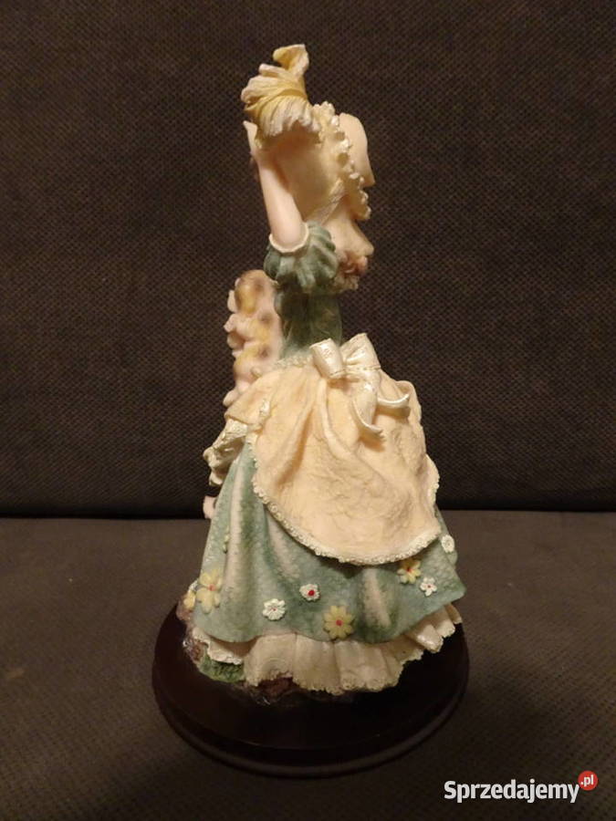 Figurka dama z psami mazowieckie Warszawa sprzedam