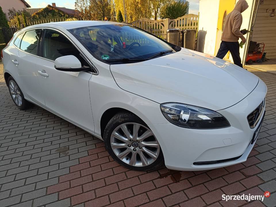 Volvo V40 2013 diesel 16 Zarejestrowany w Polsce sprzedam