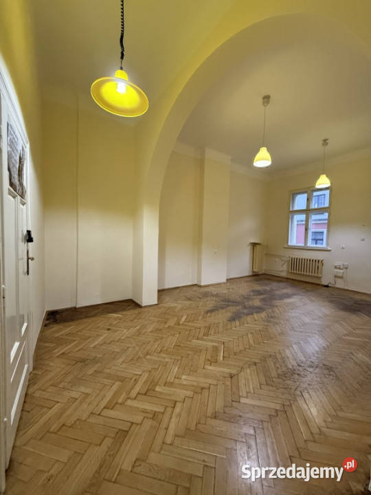 Do wynajęcia lokal biurowy w Rynku Głównym Kraków