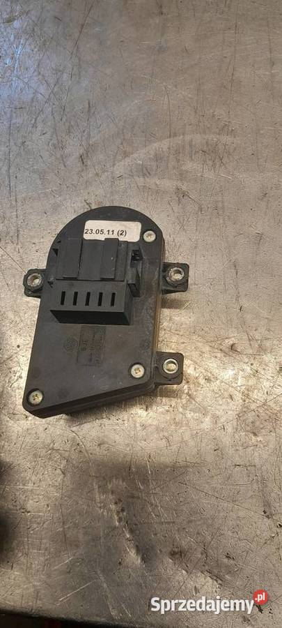 Sprzedam PRZEŁĄCZNIK FOTELA REGLACJI do VW Dobiegniew