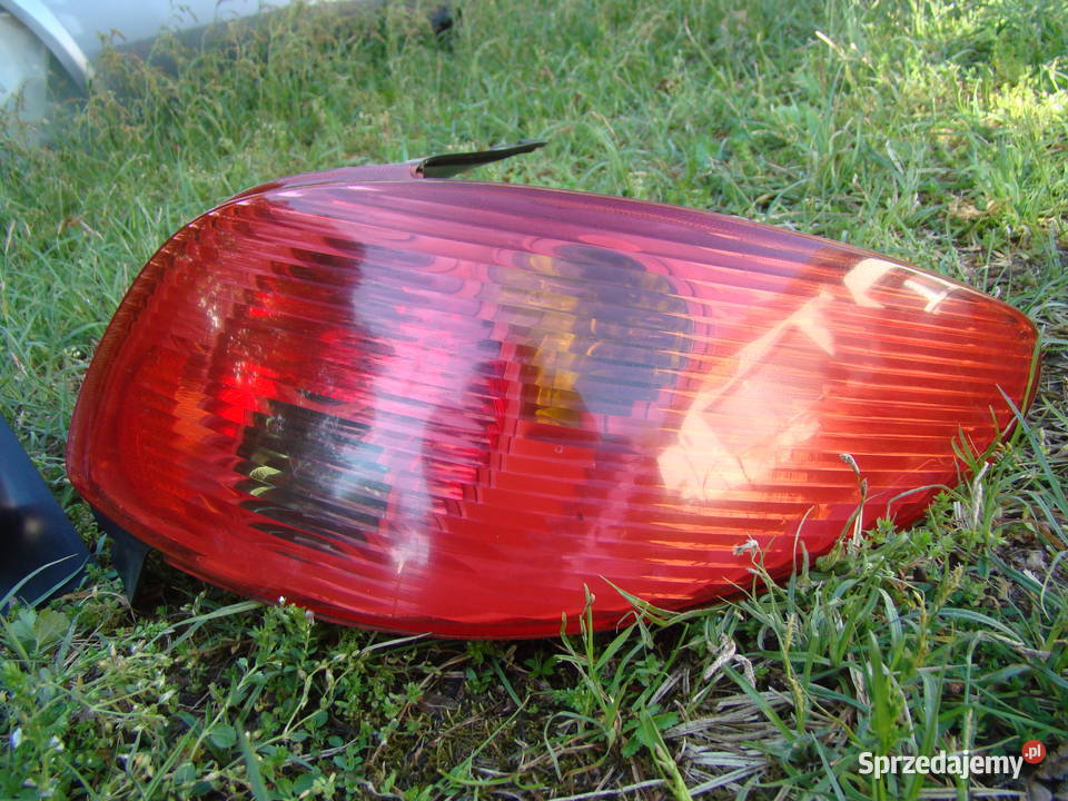 lampy lampa tył tylna tylnia peugeot 206 FL Korzeńsko