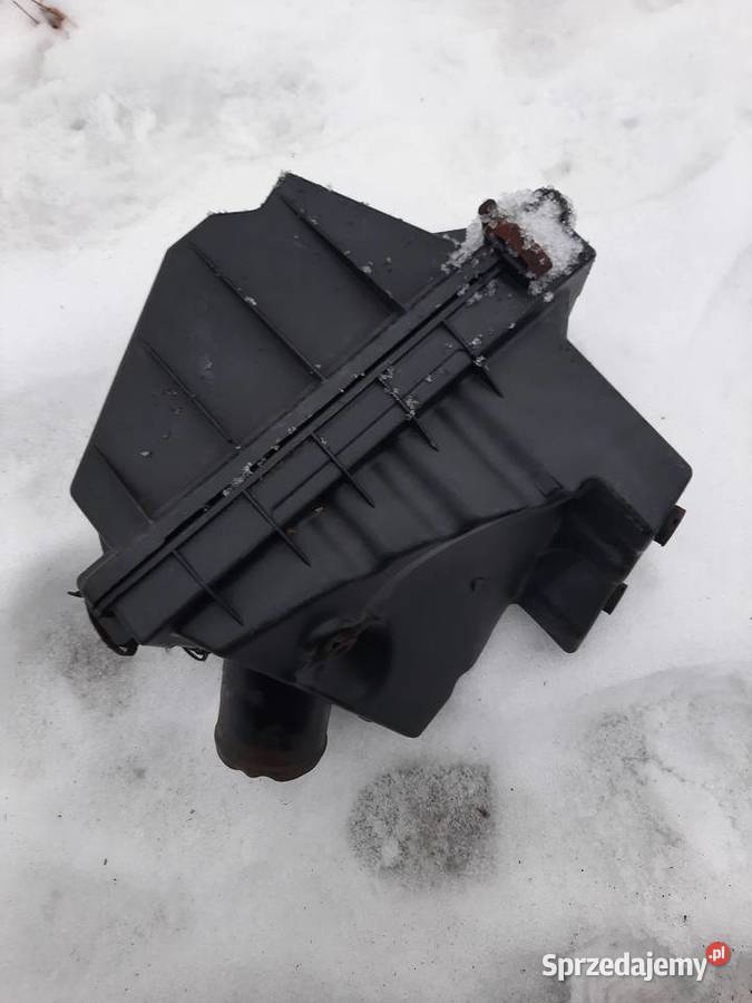 Nissan Primera 20 obudowa filtra powietrza