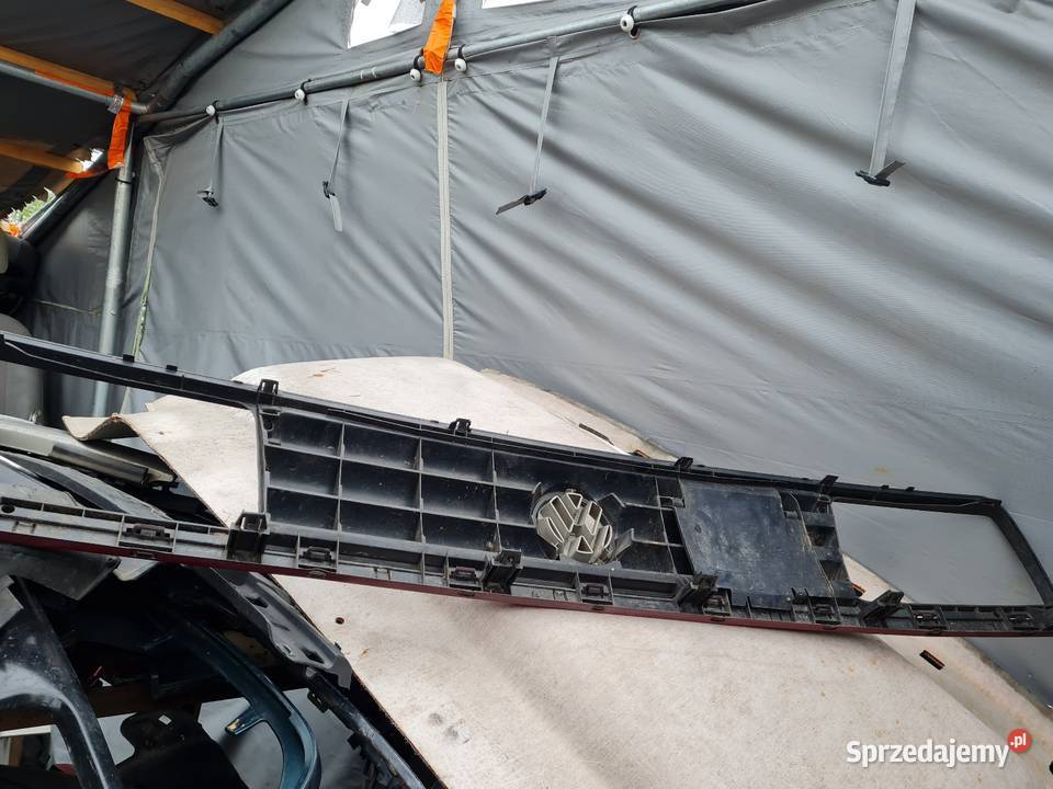 Atrapa VW Golf Mk2 USA Vento Jetta Gril Znaczek Atrapy
