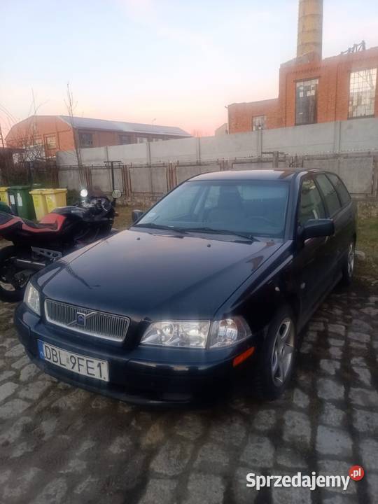 Sprzedam Volvo v40 2001 Piotrowice