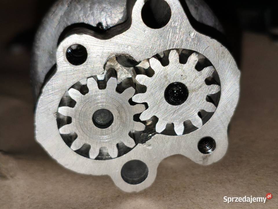 Pompa oleju Ural M61 M62 M63 M66 M67 Leszno