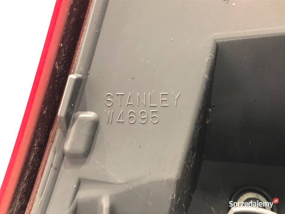 LAMPA PRAWY TYŁ HONDA CRV V SUV ŚWIATŁO TYLNA