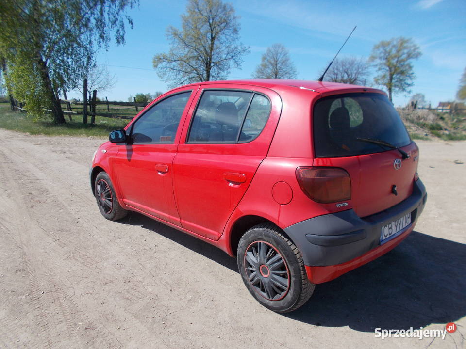 Toyota Yaris 10 B 2003 r 1000cm3 Żnin