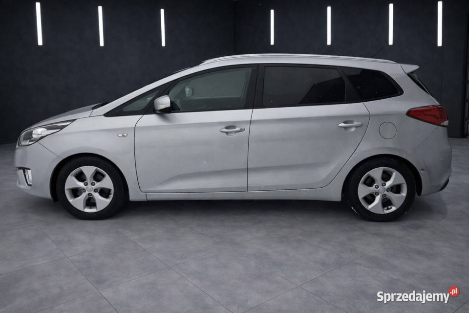 Kia Carens 16 benzynakamera cofaniaopłacona IV wielofunkcyjna kierownica Żabno sprzedam