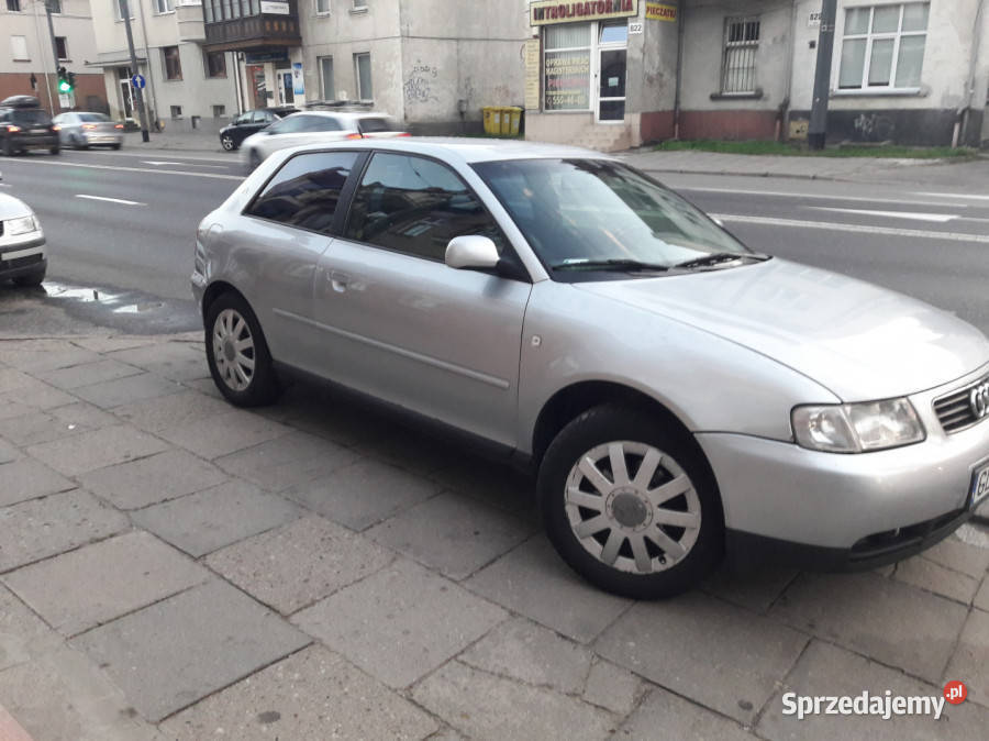 Szyba boczna drzwi błotnika Audi A3 8L 9602 3 Karoseria Kraków sprzedam