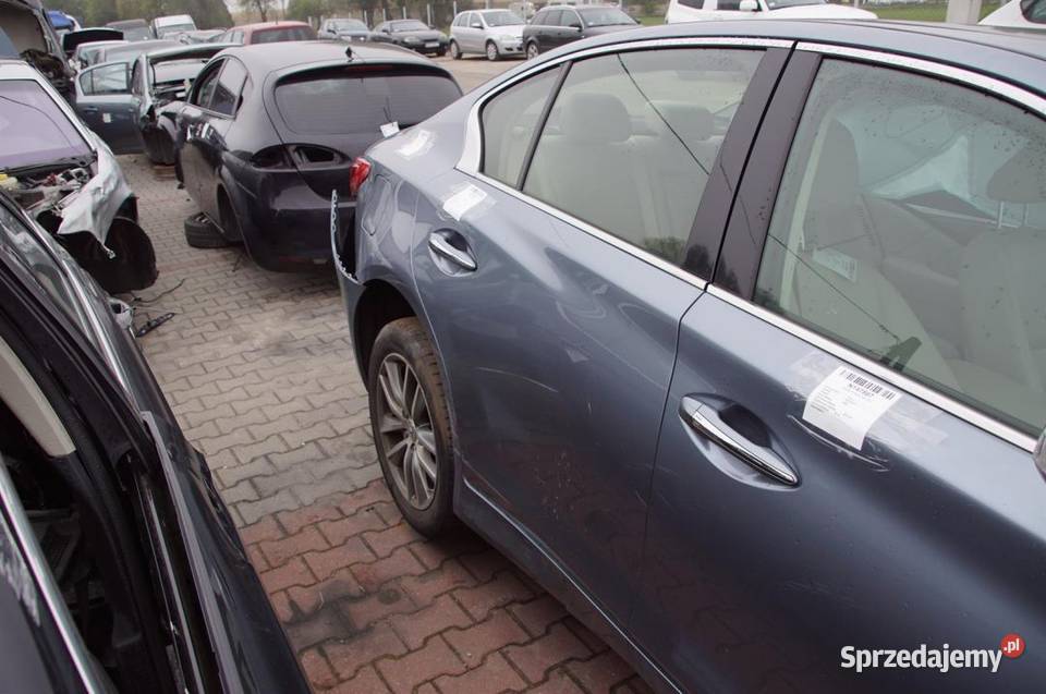 DRZWI PRAWE TYŁ INFINITI Q50 RBP NIE MALOWANE Lipno