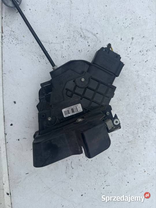 zamek drzwi przednich prawych Ford Focus mk2 sprzedam
