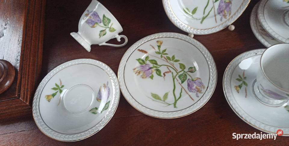 Śliczna Filiżanka z talerzykiem deserowym CT Gdańsk